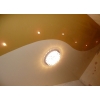 Мини-фото: Криволинейная спайка натяжной потолок коричнево-белый