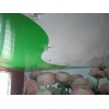 Мини-фото: Криволинейная спайка натяжной потолок бело-зеленый