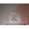 Мини-фото: Криволинейная спайка натяжной потолок белый с персиковым