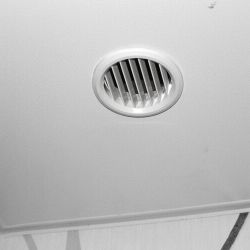 Вентиляционная решетка диаметром 125 мм фото №1