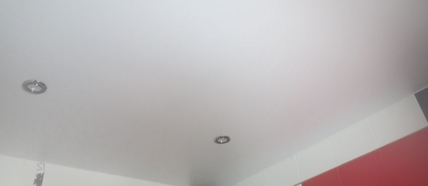 Одноуровневый MSD натяжной потолок