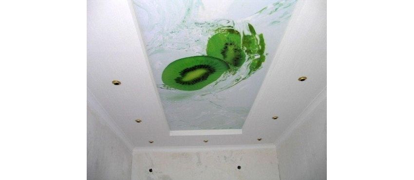 Фото: С фотопечатью натяжной потолок с киви