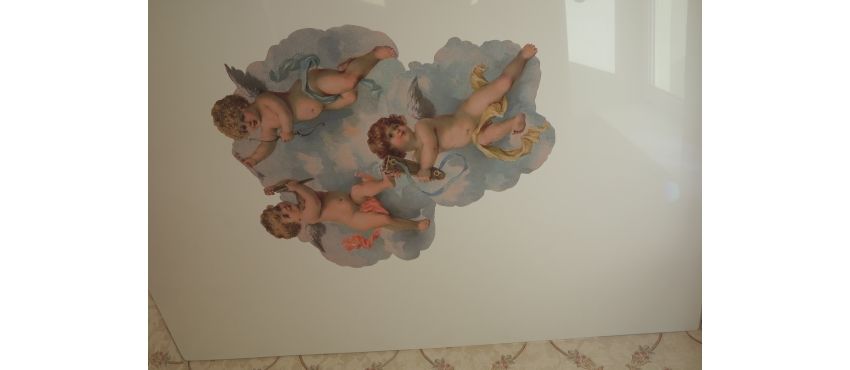Фото: С фотопечатью натяжной потолок с ангелами